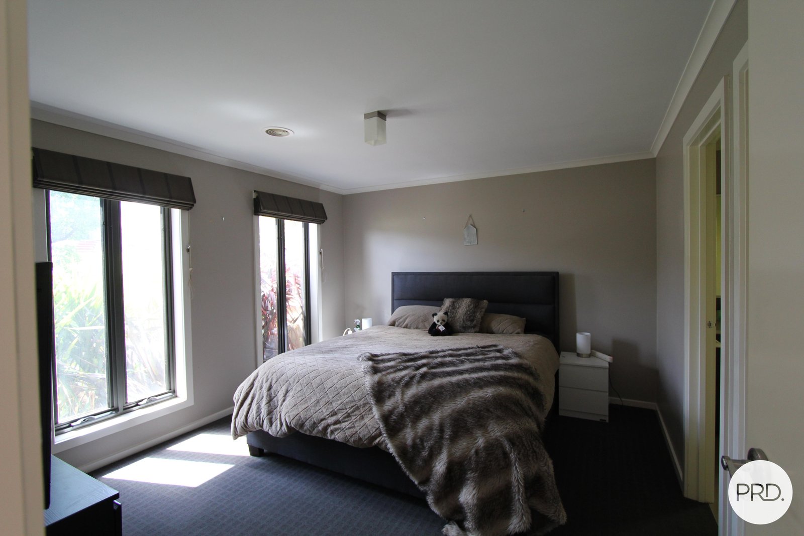 10 Middlin Street BROWN HILL 10