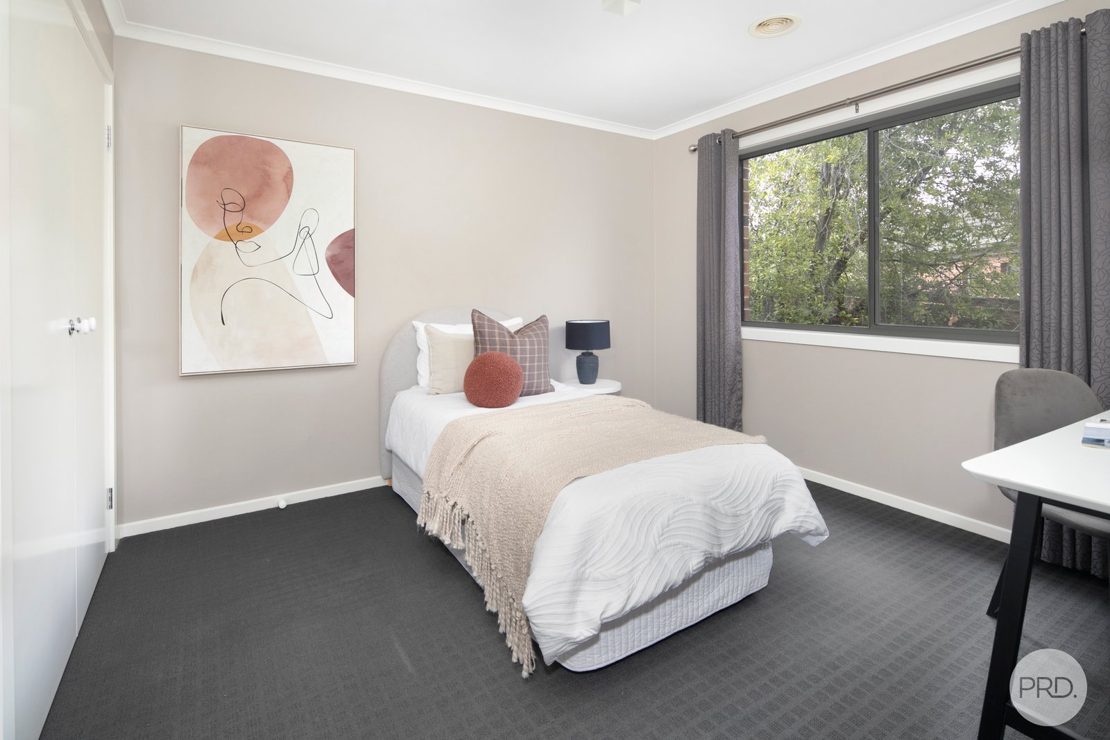 10 Middlin Street BROWN HILL 10