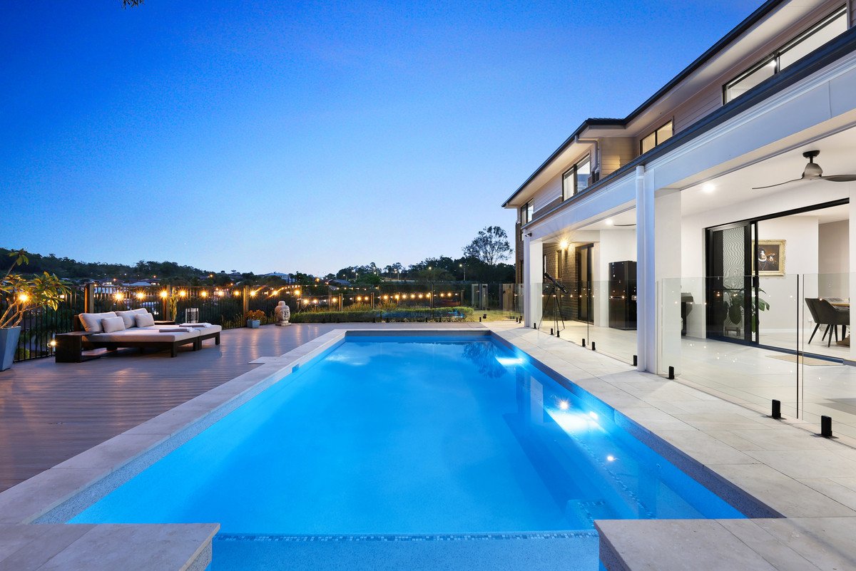 10 Mieke Court Burleigh Heads 2