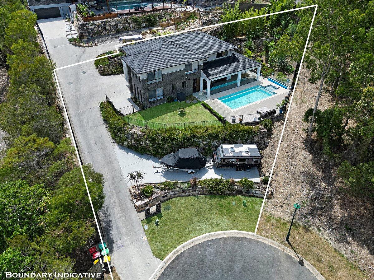 10 Mieke Court Burleigh Heads 4