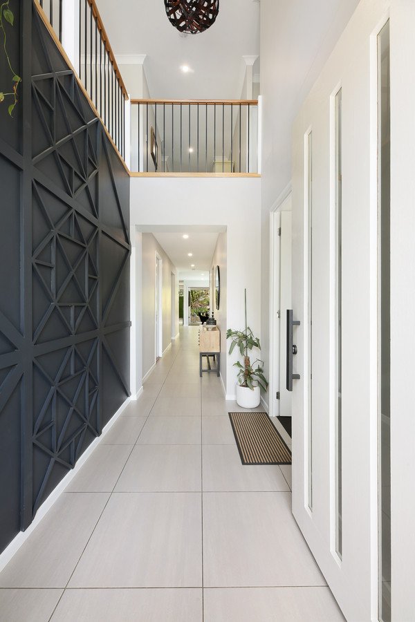 10 Mieke Court Burleigh Heads 6