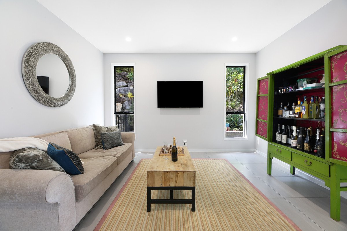 10 Mieke Court Burleigh Heads 10