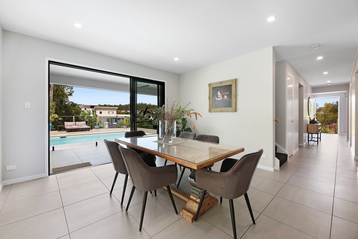 10 Mieke Court Burleigh Heads 13