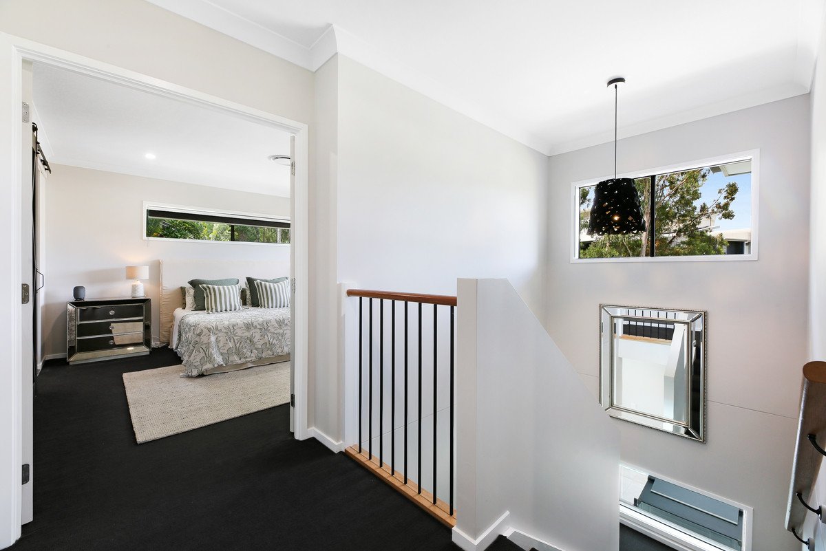 10 Mieke Court Burleigh Heads 14