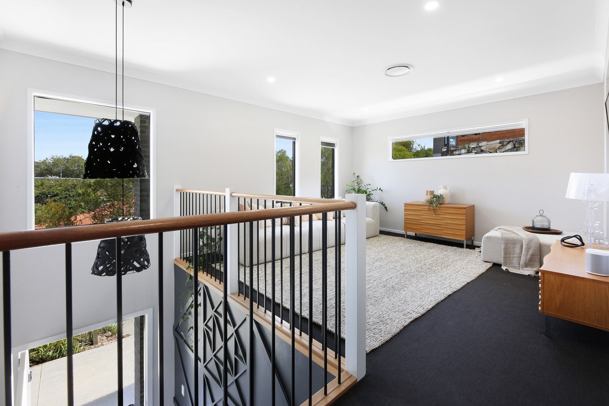 10 Mieke Court Burleigh Heads 22