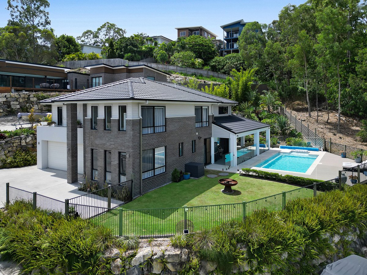 10 Mieke Court Burleigh Heads 27