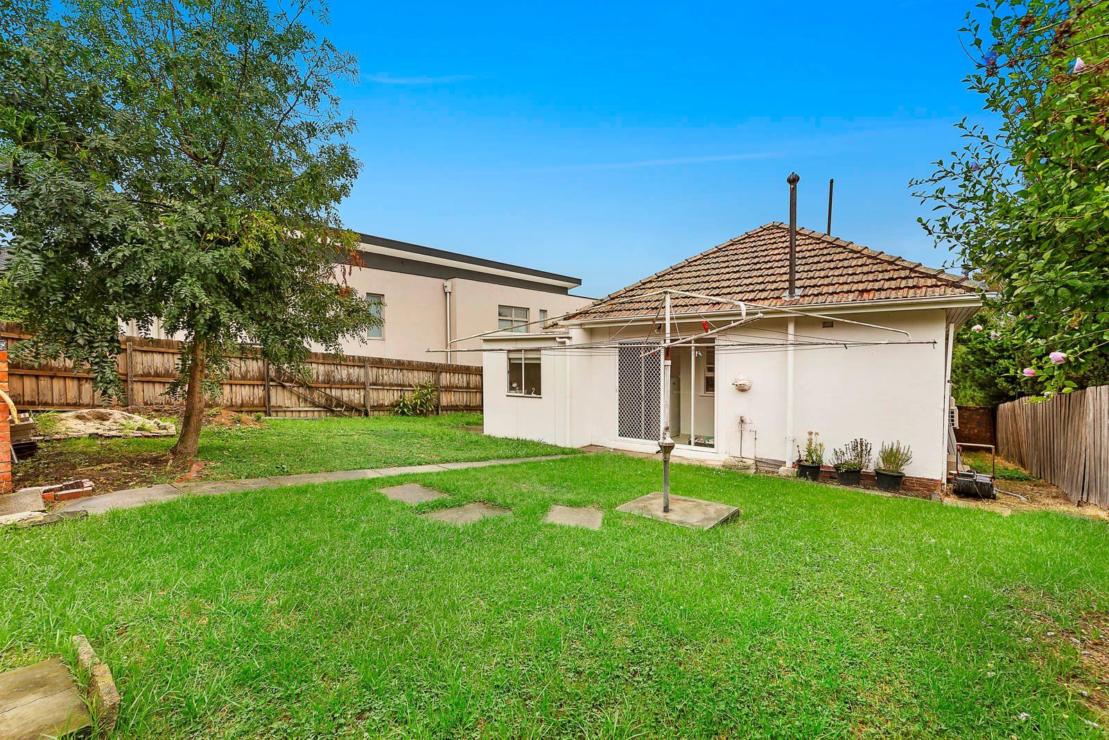 Real Estate and Property in 10 Milton Parade, Malvern, VIC