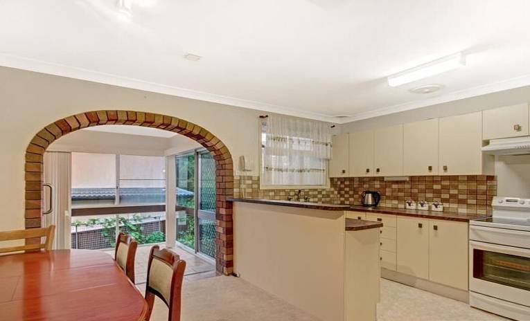 10 Mimosa Street OATLEY 2