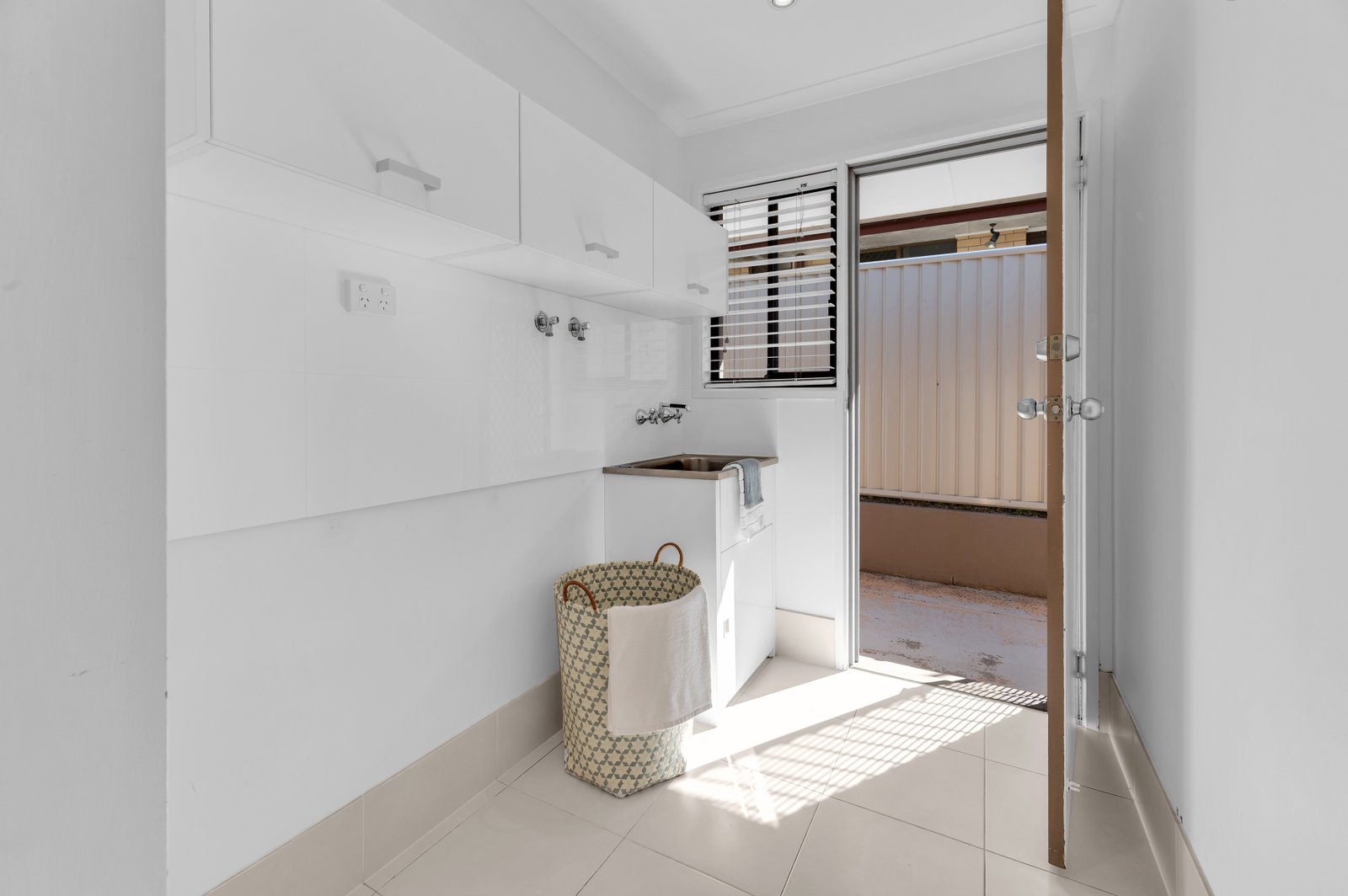 10 Mingaletta Drive ASHMORE 21