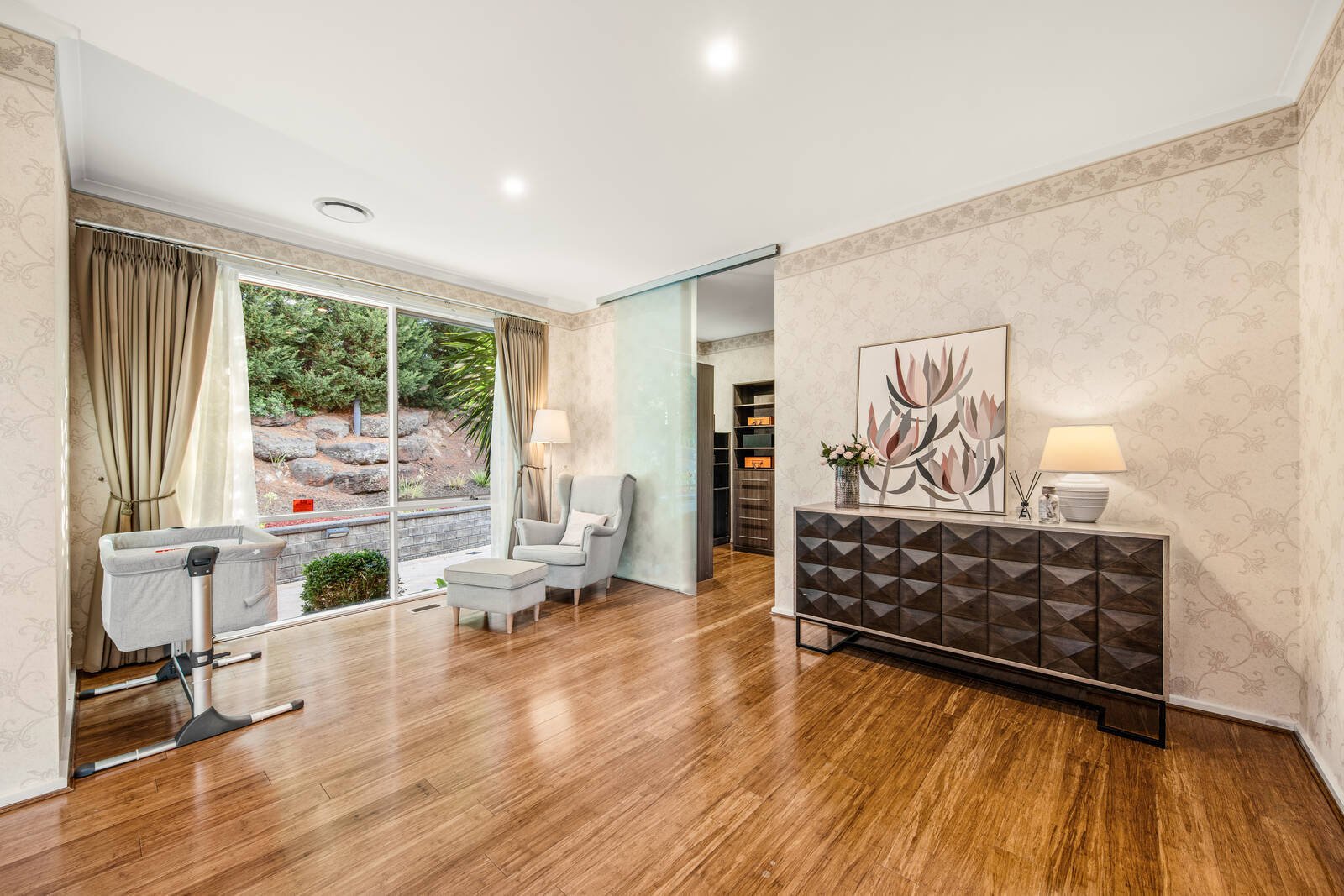 Real Estate and Property in 10 Mirabella Court, Warrandyte, VIC