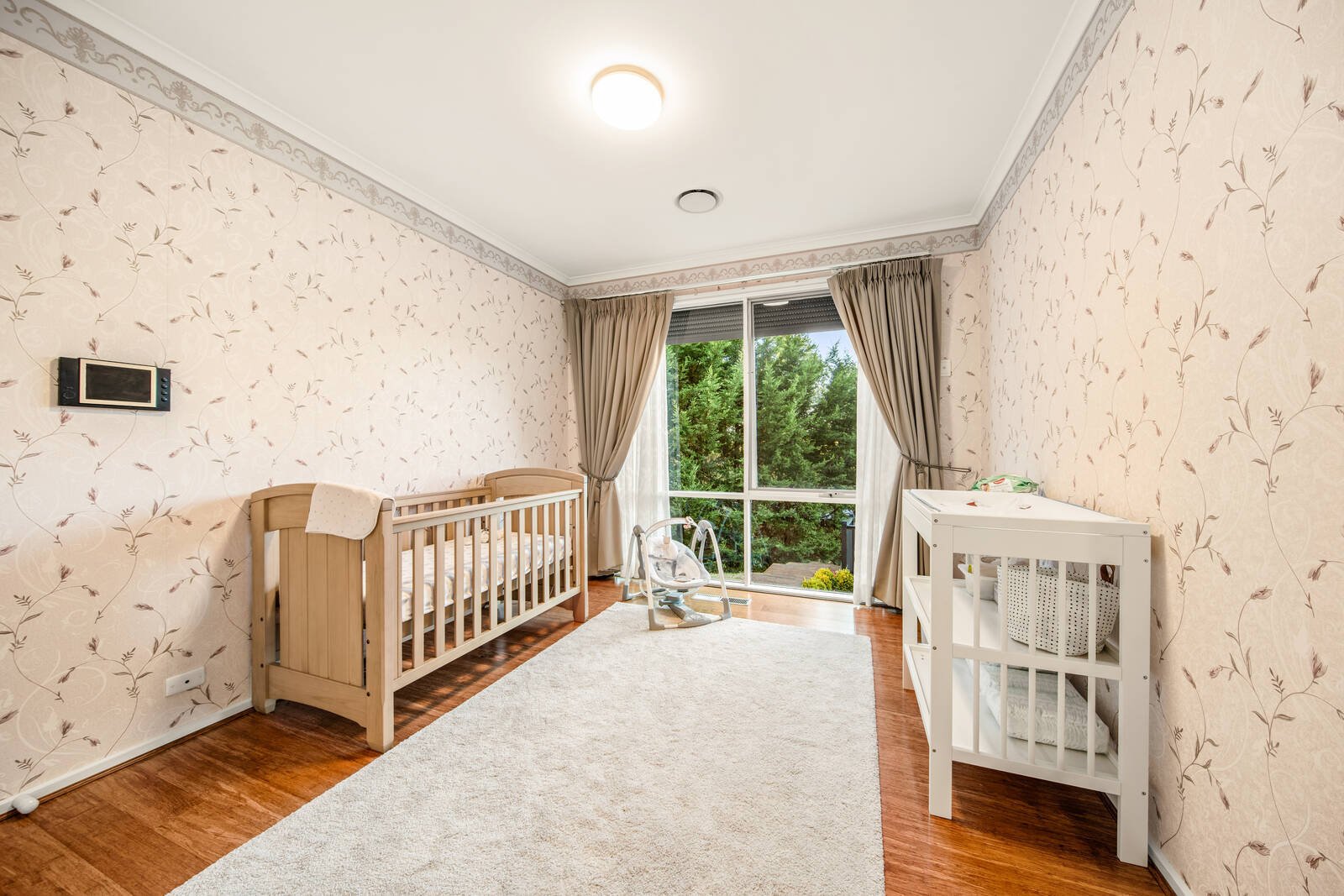 Real Estate and Property in 10 Mirabella Court, Warrandyte, VIC