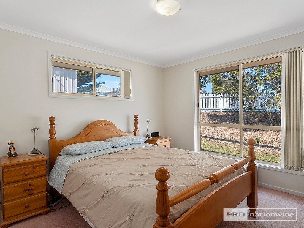10 Moir Road KINGSTON 11