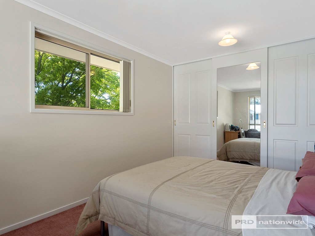 10 Moir Road KINGSTON 14