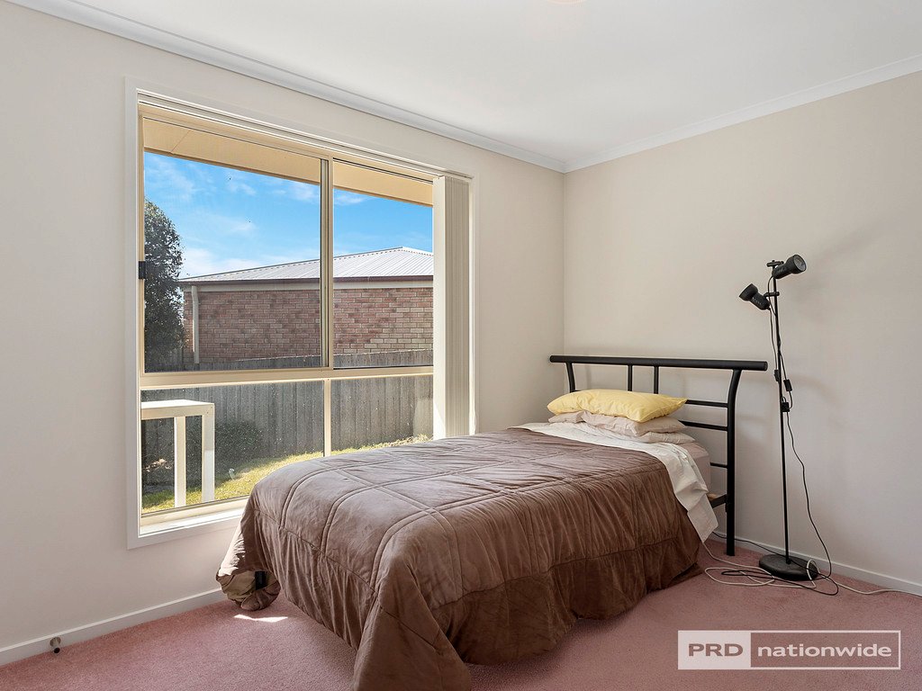 10 Moir Road KINGSTON 15