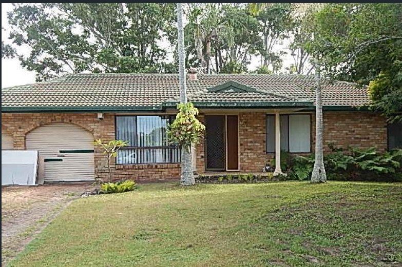 10 Moorhen Place BURLEIGH WATERS 2