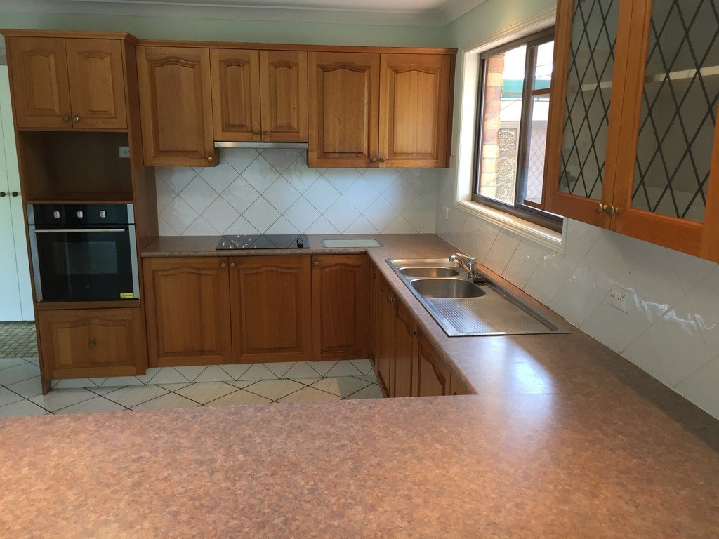 10 Moorhen Place BURLEIGH WATERS 4