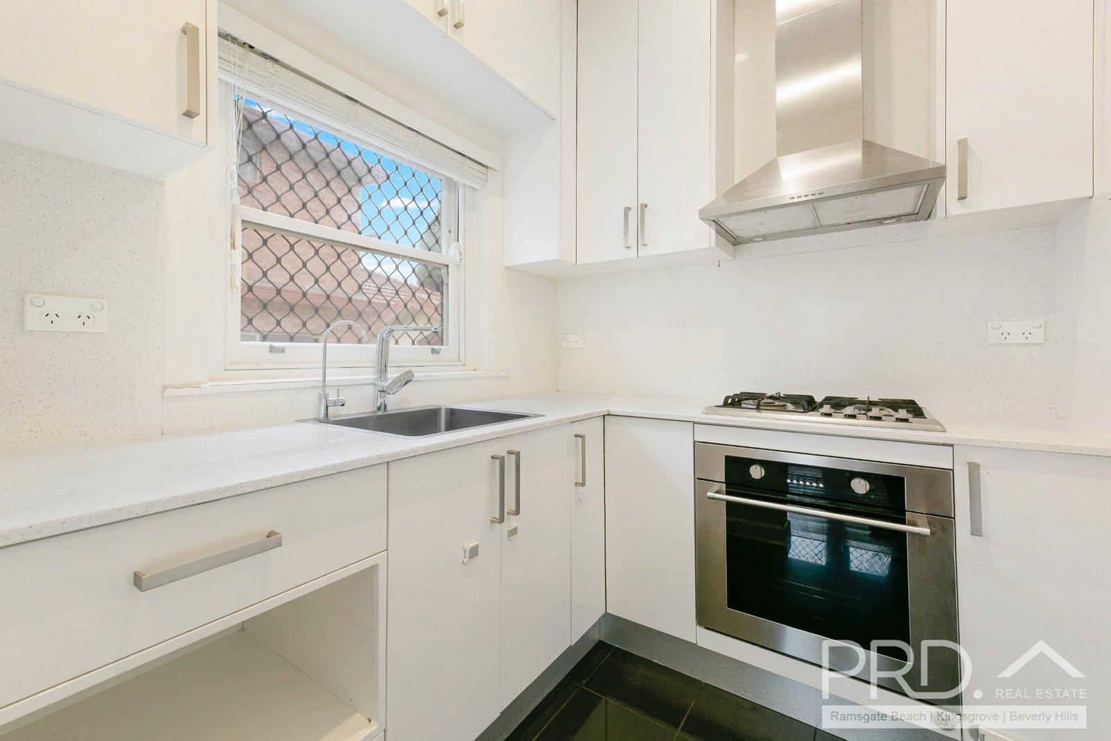 10 Morgan Street KINGSGROVE 4
