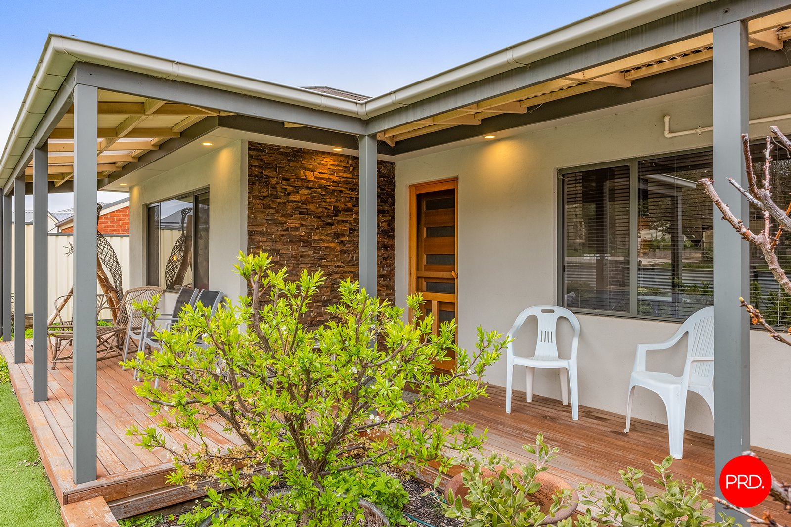 10 Moscript Street CAMPBELLS CREEK 2