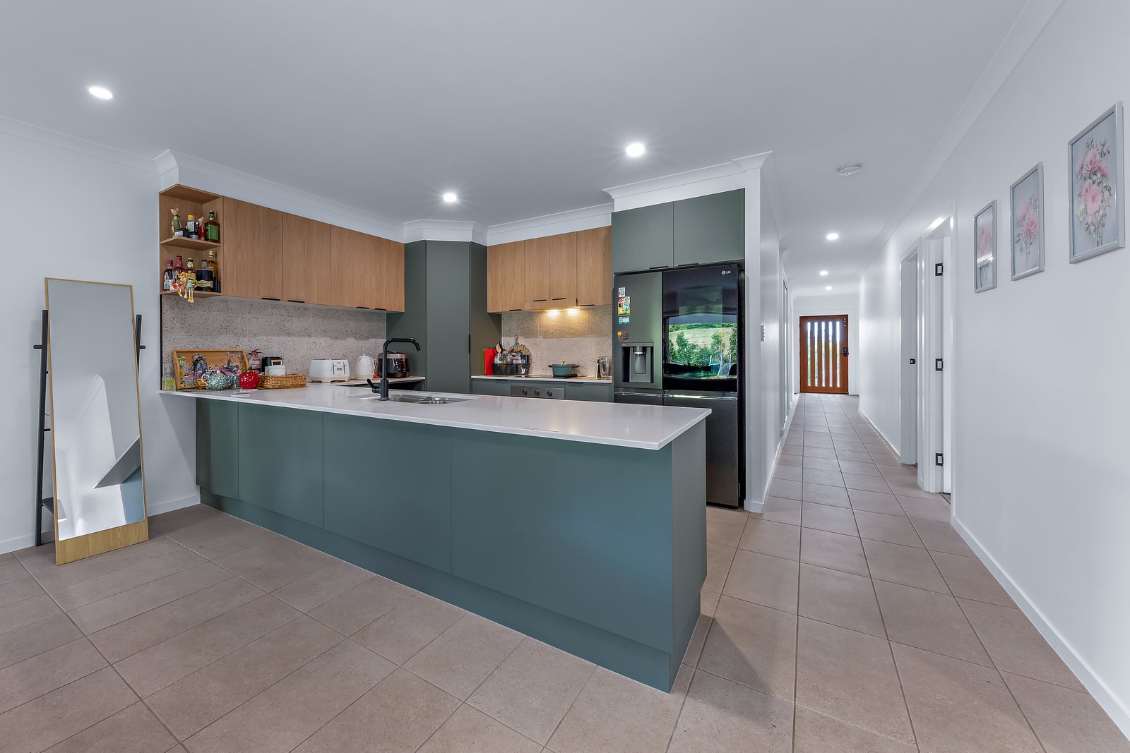 10 Mosswood Court CANNON VALLEY 16