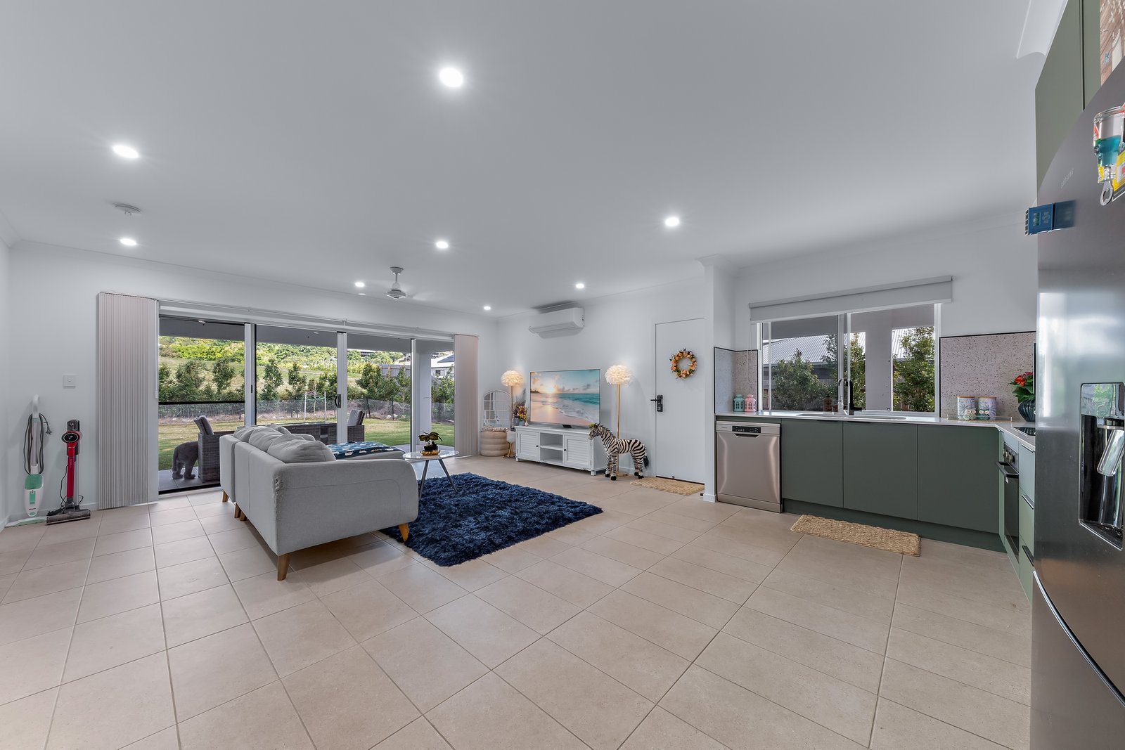 10 Mosswood Court CANNON VALLEY 18