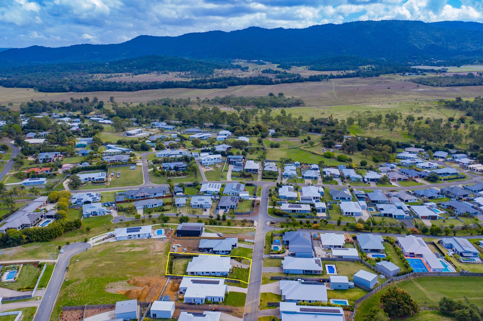 10 Mosswood Court CANNON VALLEY 26