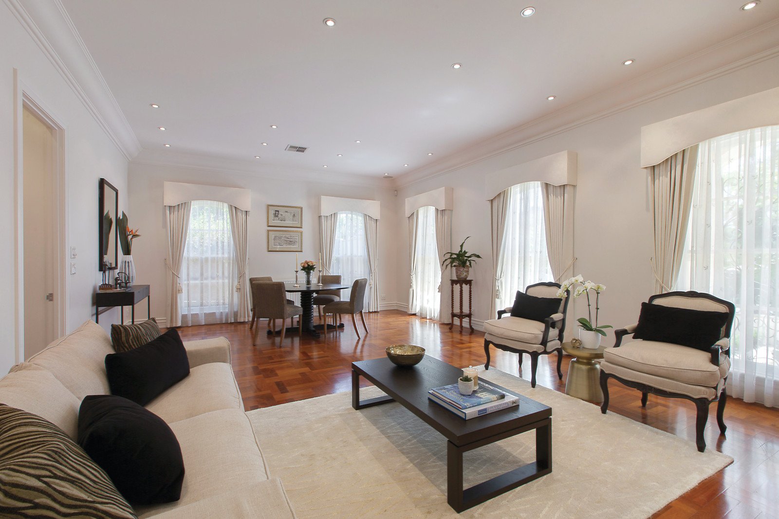 10 Mountview Road, Malvern, VIC