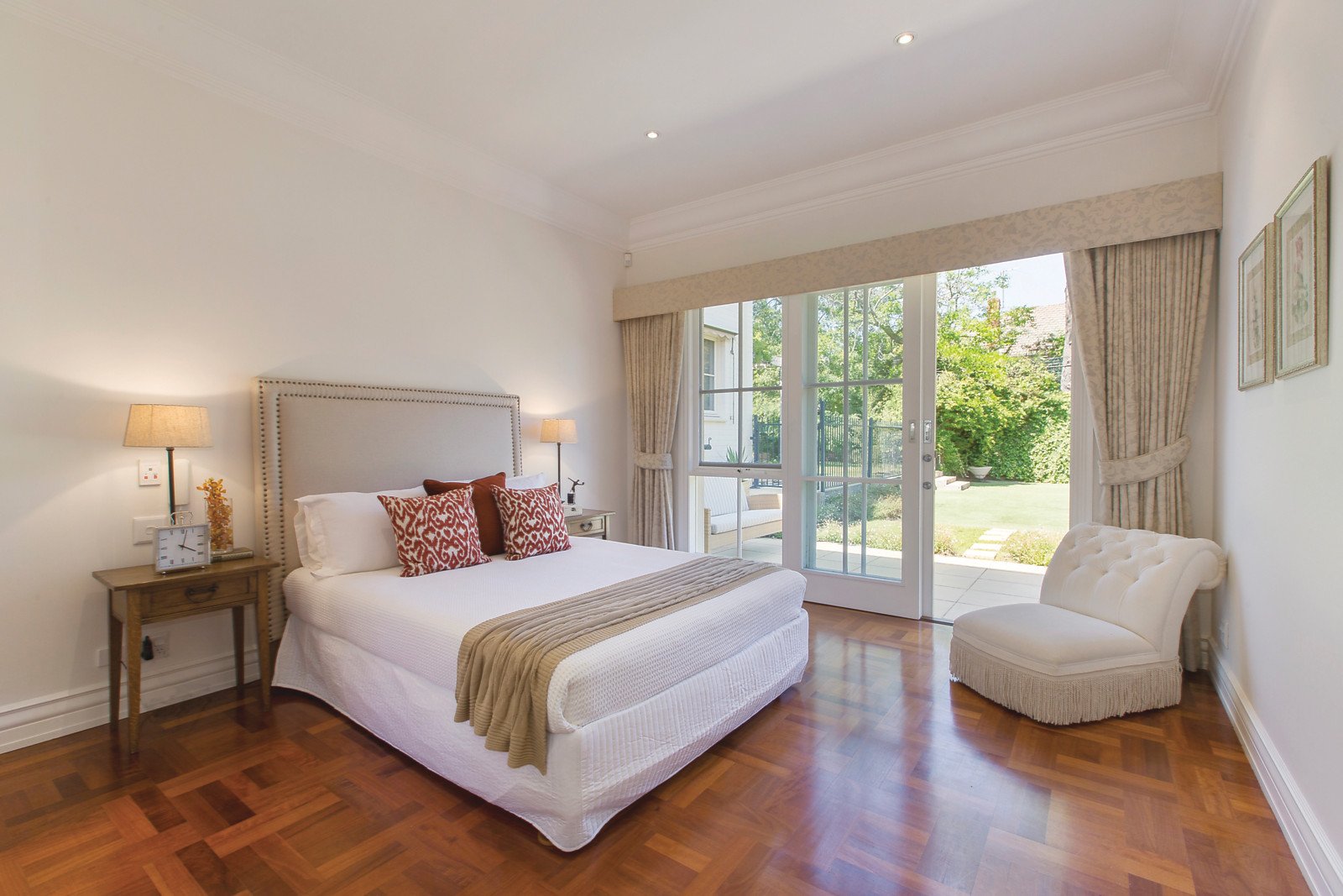 10 Mountview Road, Malvern, VIC