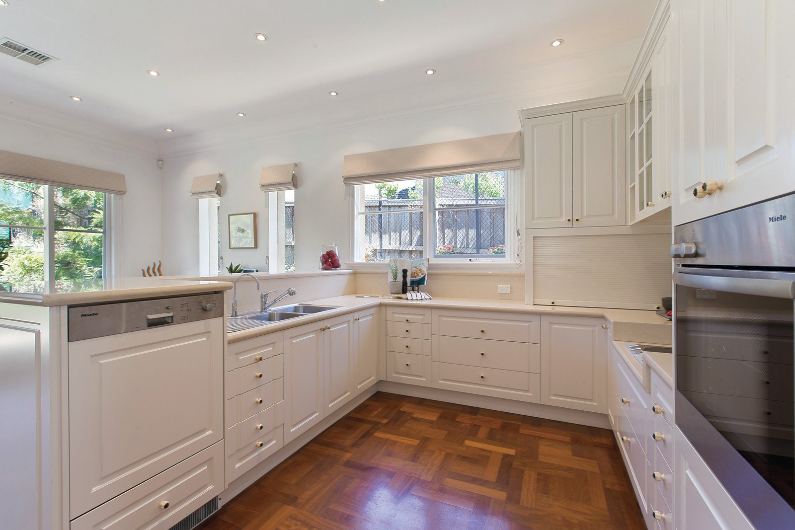 10 Mountview Road, Malvern, VIC