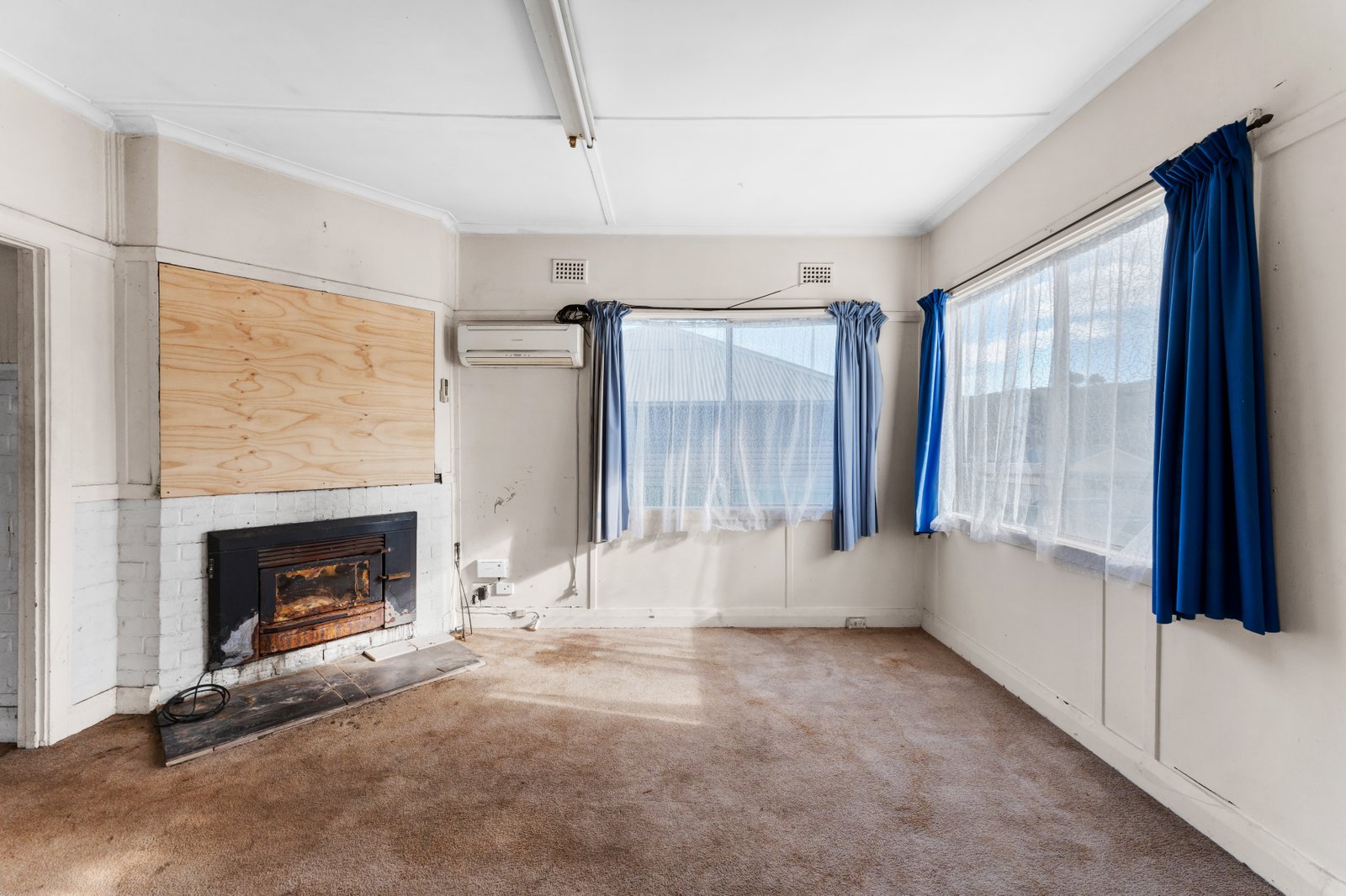 10 Mulga Street CAPTAINS FLAT 5