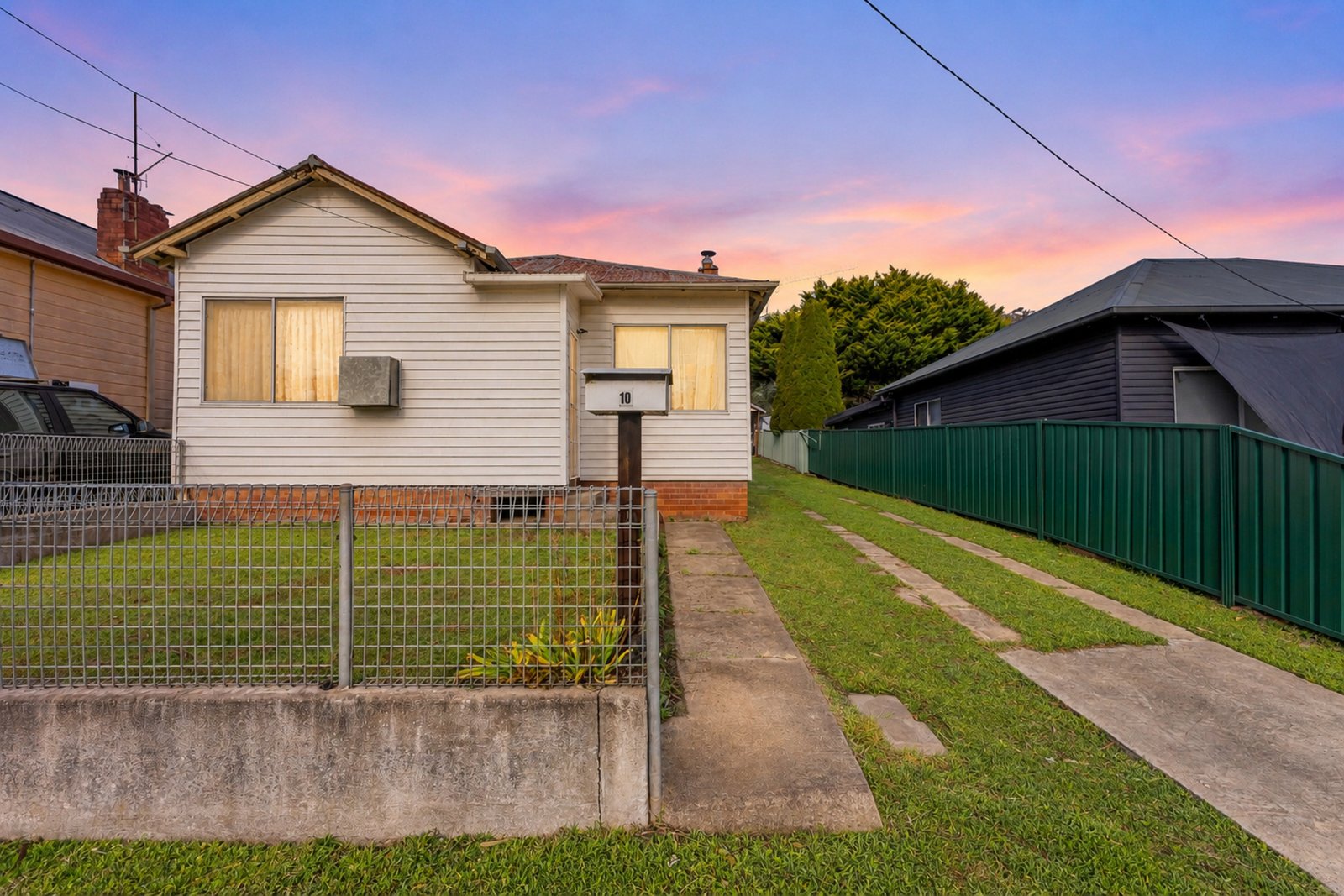 10 Mulga Street CAPTAINS FLAT 17