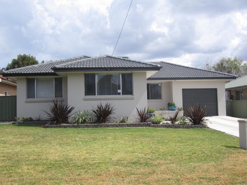 10 Murrawai Street TAMWORTH 1