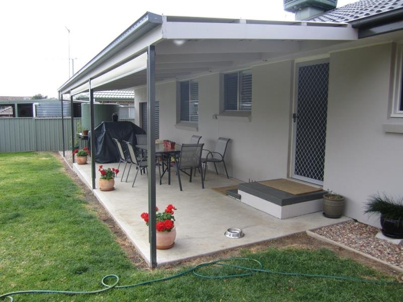 10 Murrawai Street TAMWORTH 6