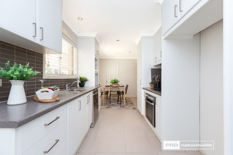 10 Murrawai Street TAMWORTH 5
