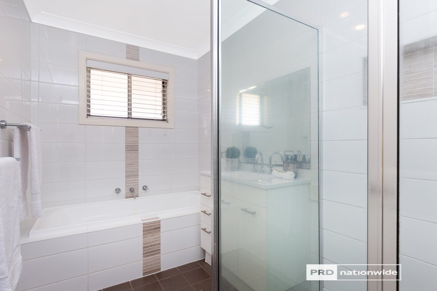 10 Murrawai Street TAMWORTH 9