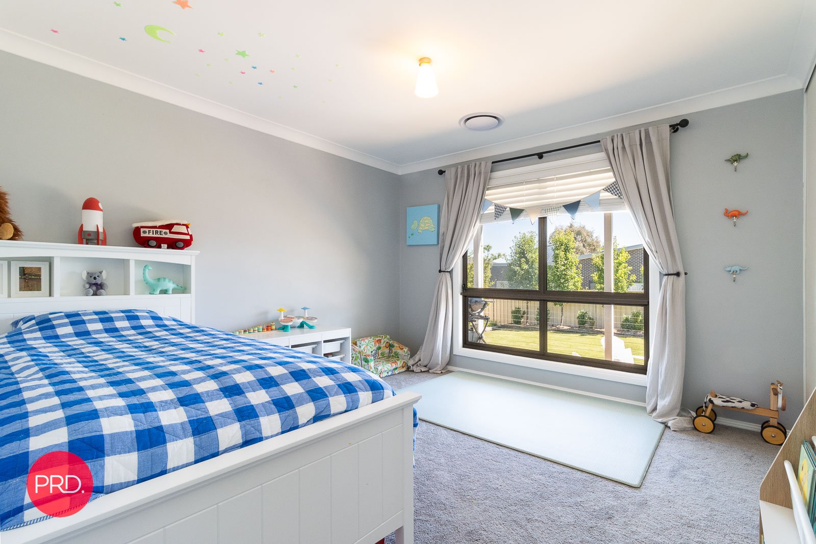 10 Murray Grey Place BUNGENDORE 13