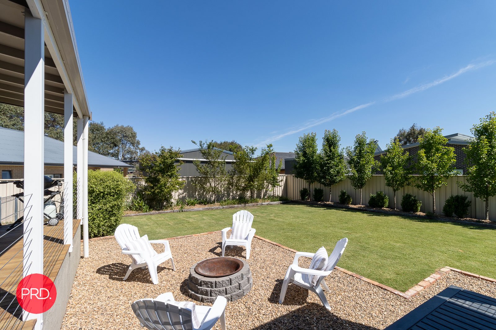 10 Murray Grey Place BUNGENDORE 18
