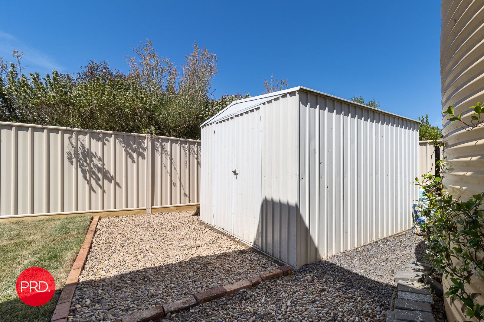 10 Murray Grey Place BUNGENDORE 21