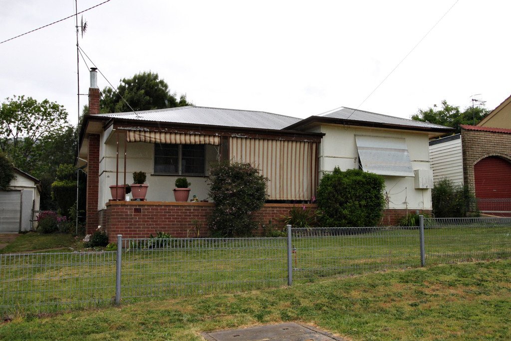 10 Murray Street TUMBARUMBA 1