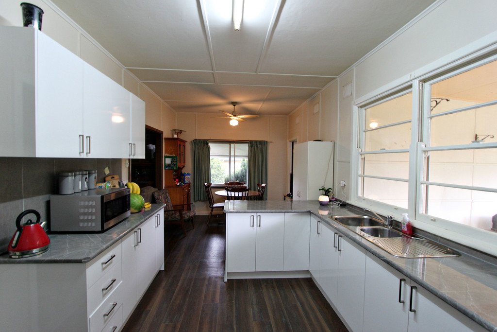 10 Murray Street TUMBARUMBA 4