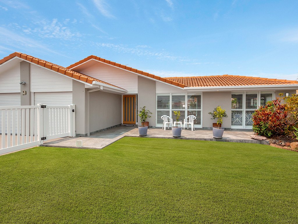 10 Myna Way BURLEIGH WATERS 1