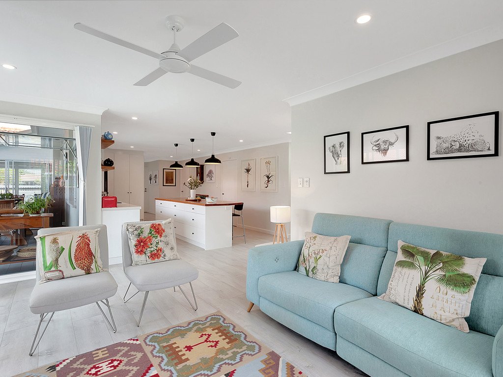 10 Myna Way BURLEIGH WATERS 8