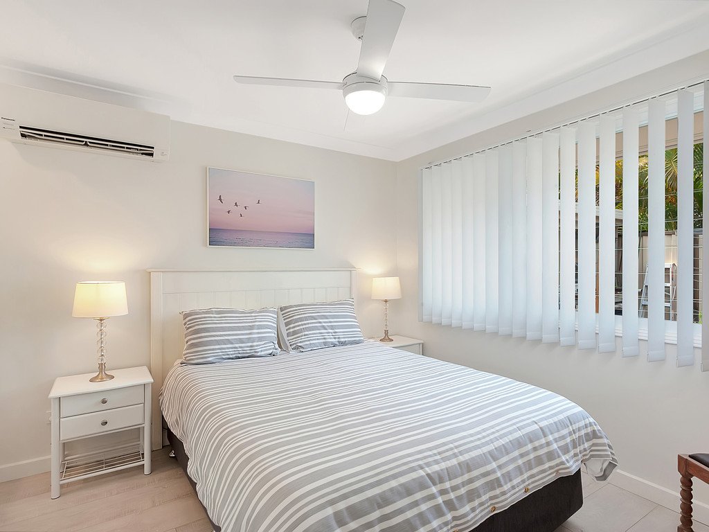 10 Myna Way BURLEIGH WATERS 18