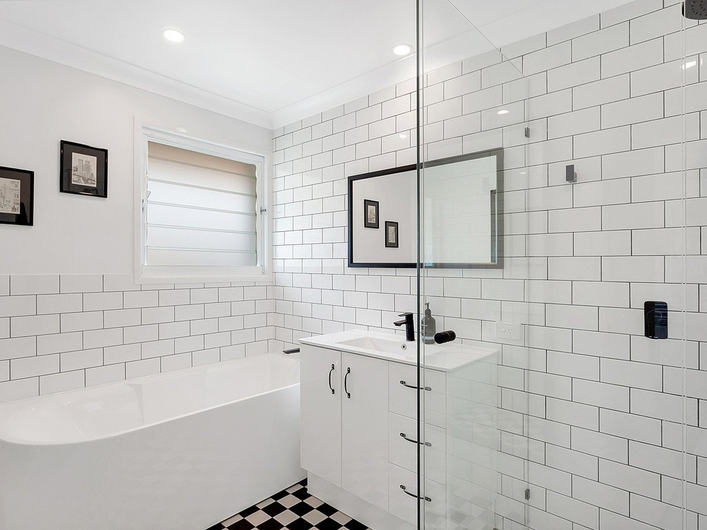 10 Myna Way BURLEIGH WATERS 20