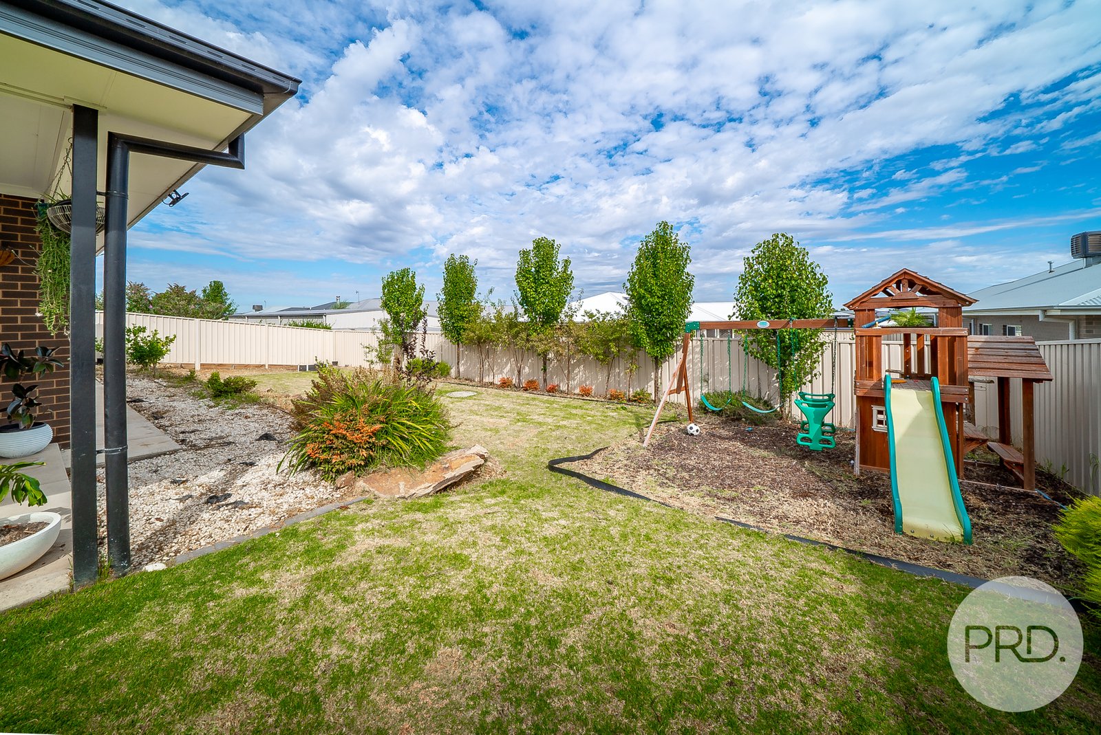 10 Nellywanna Street GOBBAGOMBALIN 17