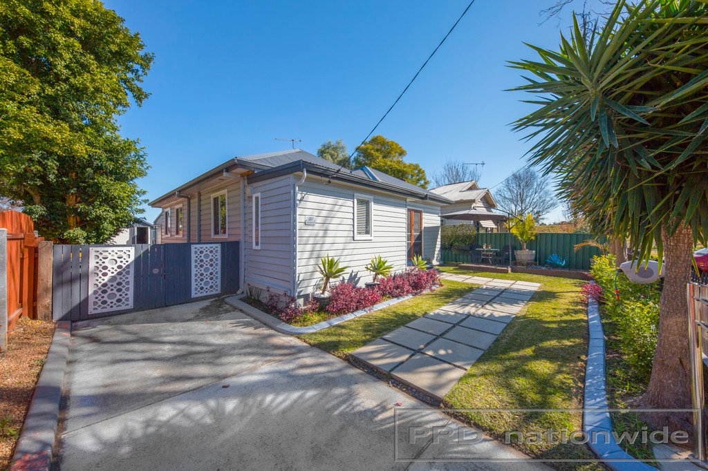 10 Nichols Street LORN 1