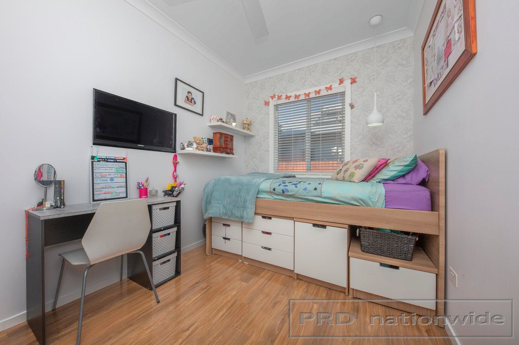 10 Nichols Street LORN 16