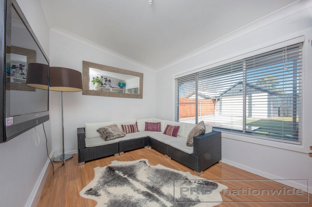 10 Nichols Street LORN 17