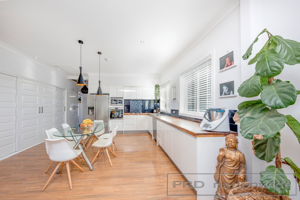 10 Nichols Street LORN 22