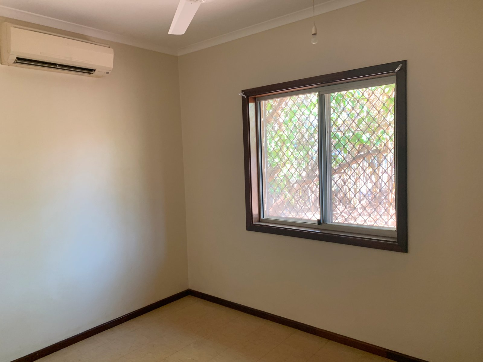 10 Nightingall Drive CABLE BEACH 11