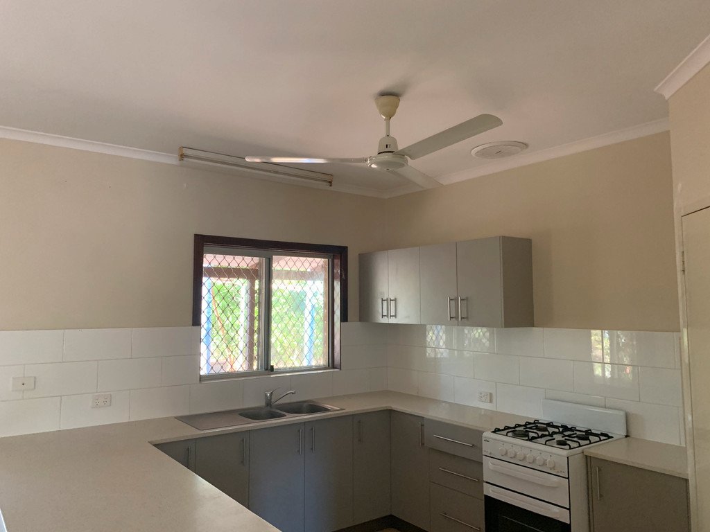 10 Nightingall Drive CABLE BEACH 6